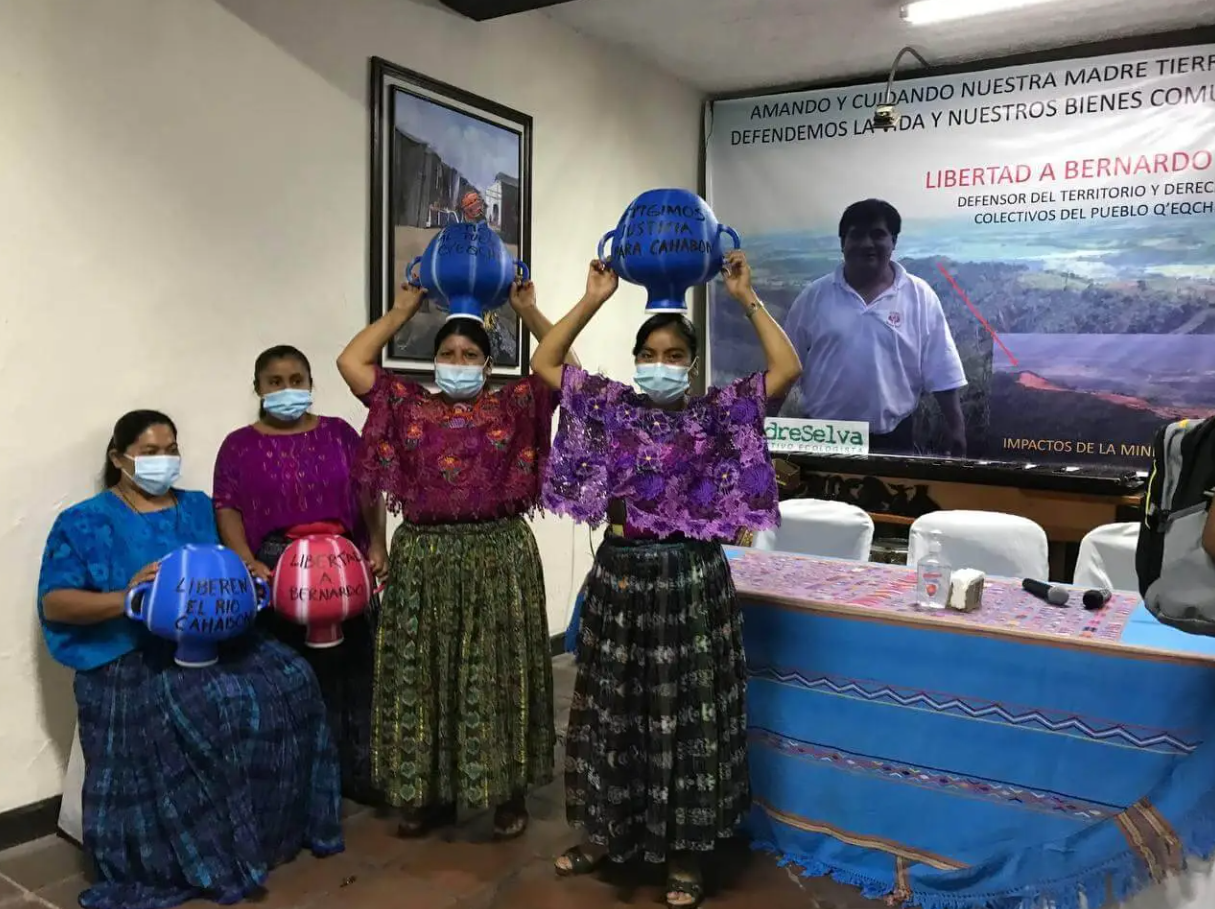  Mujeres de Cahabón exigen la liberación de Bernardo Caal. Foto: Paolina Albani. 
